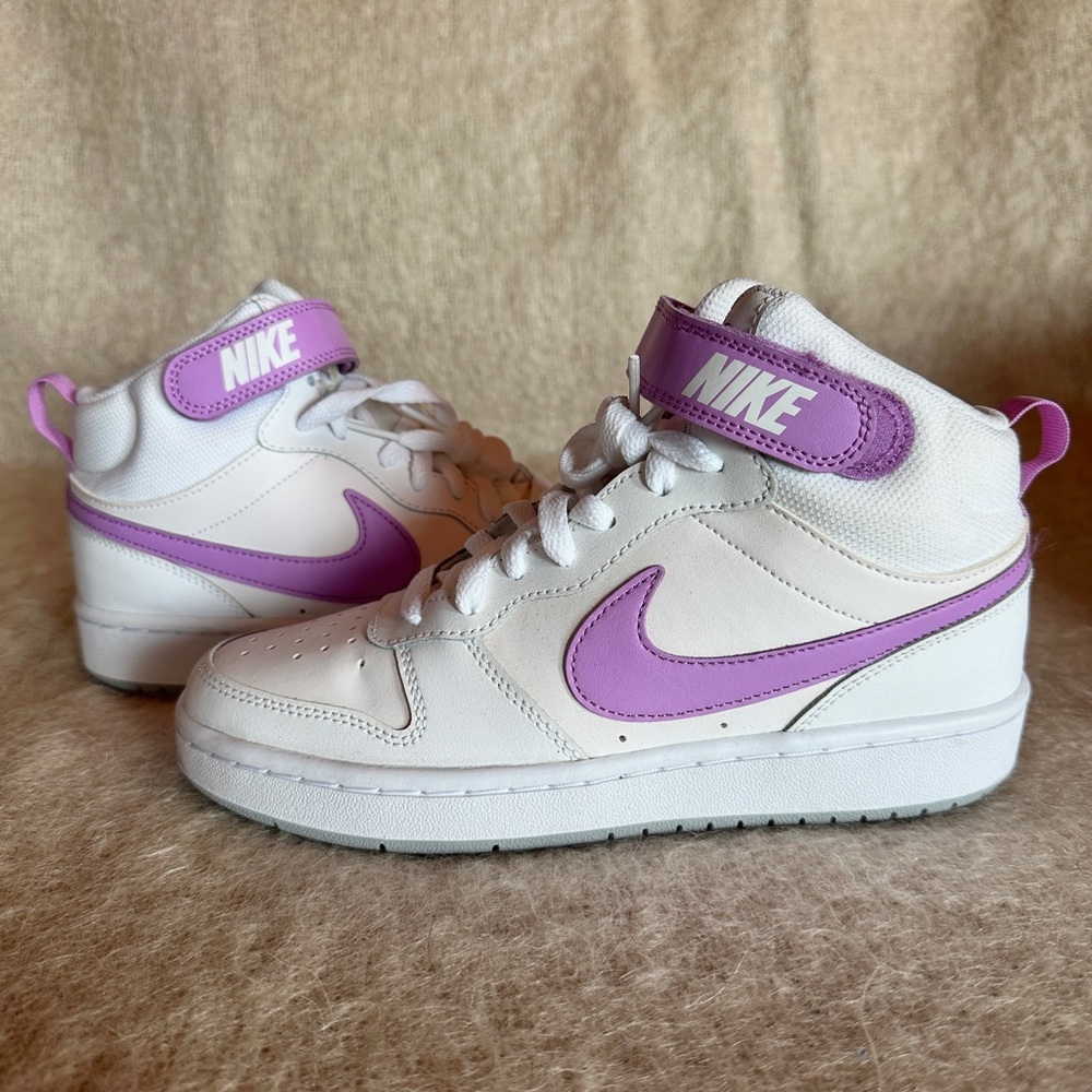 NWT Nike Court Borough Mid 2 White Lavender High-Top Sneakers Y5 fits Women 6.5